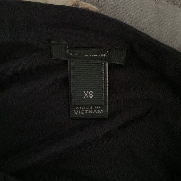 J.Crew black drapey popover button up top - Picture 5 of 6